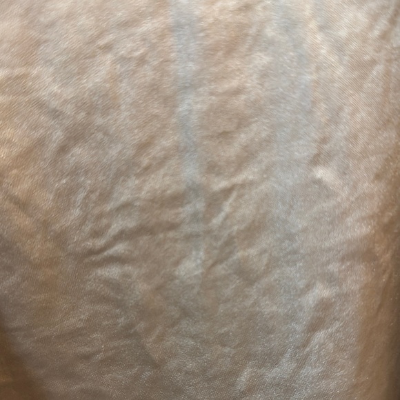 Carmen Marc Valvo Tan Long Sleeve Relaxed Blouse - Picture 4 of 4